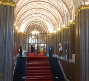 Im Roten Rathaus in Berlin