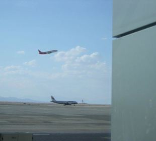 Der eine kommt an...der andere fliegt weg...