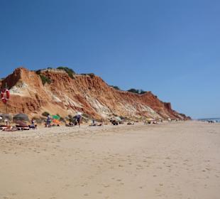 Fast menschenleerer Strand