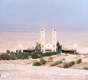 Eingang zum Antoniuskloster