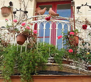 Eine Etage über der Einkaufsstraße sind Wohnungen