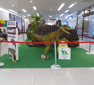 Dino-Ausstellung im Untergeschoss