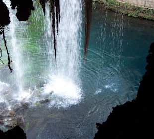 Düden hinter dem Wasserfall