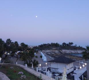 Playa del Duque mit Strandbar