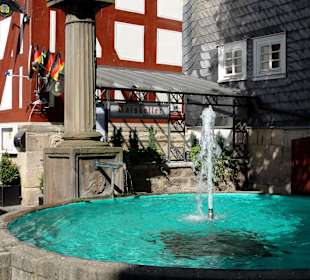 Brunnen vor dem Rathaus