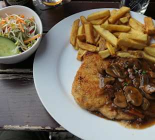 Montag ist Schnitzeltag im Wirtshaus am Hühnerdieb
