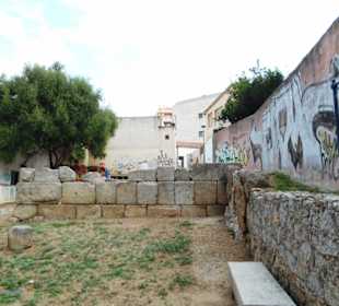 Punische Stadtmauer