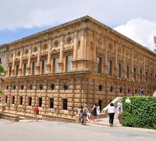 Palacio Carlos V.
