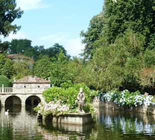 Teich im Garten des Pazo de Oca