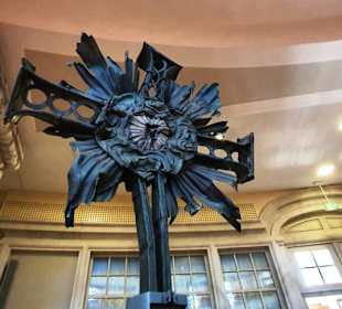 Am Ausgang das Kreuz