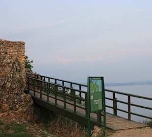 Rundweg auf dem Rocca di Manerba