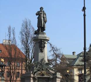 Krakowskie Przedmieście, Pomnik A. Mickiewicza