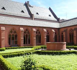 Im Kreuzgang von St. Stephan in Mainz