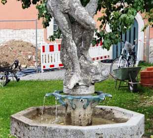 Der kleine Steinbrunnen