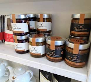 Blick auf das Manufaktur-Sortiment bei Fiev Sinn