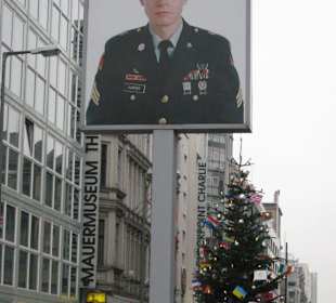 Checkpoint Charlie  - ein Ort der Begegnung 