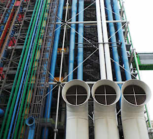 Centre Pompidou - Rückseite/Straßenseite
