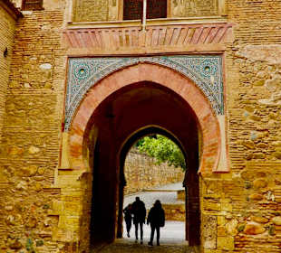 Puerta del Vino