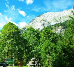 Einfahrt zur Valentinalm