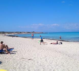 Strand Chrissi Island