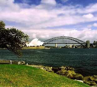 Harbor Bridge & Opera House