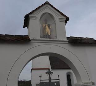 Kirche Santk Laurentius Aichelau