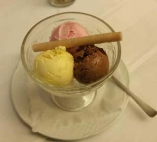 Gemischtes Eis ohne Sahne