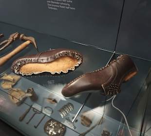 In einer historischen Schuhmacherwerkstatt