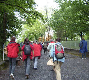 Unsere Pilgergruppe auf dem Kreuzweg