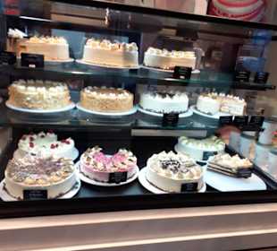 Kühltheke für die Torten