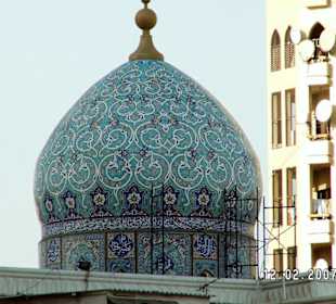 Kuppel von Moschee am Hafen
