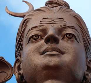 Shiva Statue Gand Bassin