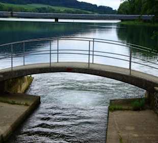 Der Stausee und seine Umgebung