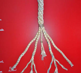 In der Abteilung "Tauwerk & Takelage"