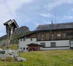 Tuxer Joch-Haus auf ca. 2315 m Höhe