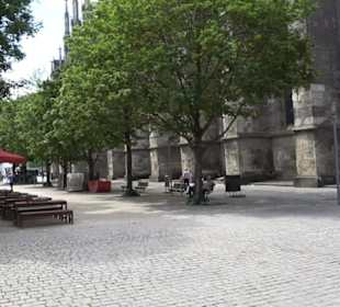 Delphin-Brunnen
