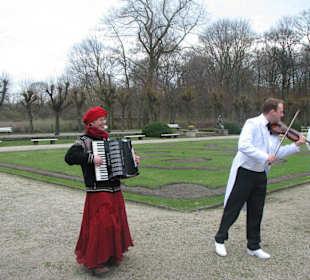 Kreatives Trio Dresdner Schauspielern & Musiker