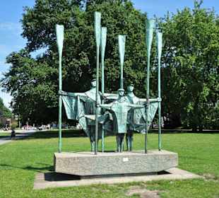 Ansichten der Skulptur Maritim