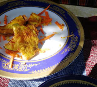 Ein Menü vom Mittagessen