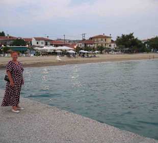 Zentrum vom Nikiti am Strand