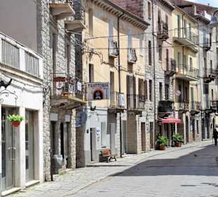 Rundgang durch die Altstadt von Tempio Pausania