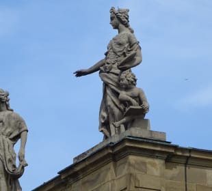  Neues Schloß