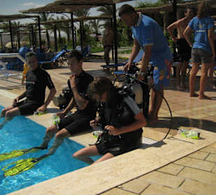 Schnuppertauchen im Pool