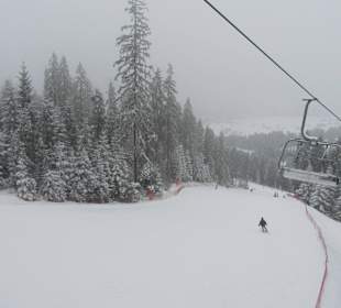 Wyciąg Kotelnica III - widok na czerwoną trasę