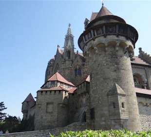 Blick auf Burg Kreuzenstein