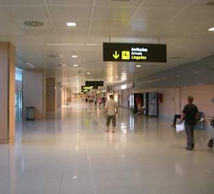 Gang zur Ankunftshalle