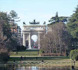 Widok łuku triumfalnego 