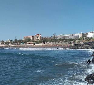 Der öffendliche Strand vor dem Hotel