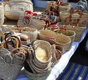 Impressionen vom Wochenmarkt Saint-Cyprien-Plage