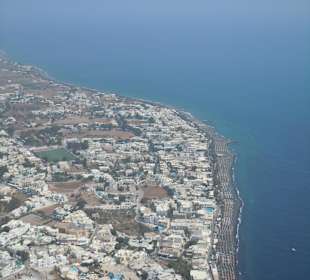 Blick auf den Strand von Kamari
